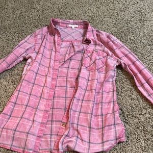 womens pink plaid shirt